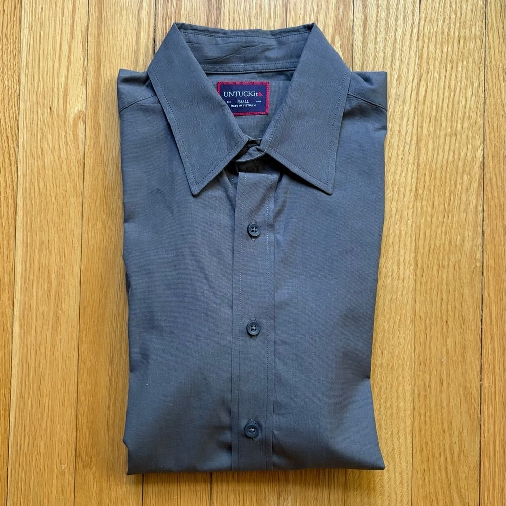 UNTUCKit Men’s Long Sleeve Shirt 100% Cotton Regular Fit Small Gray Solid